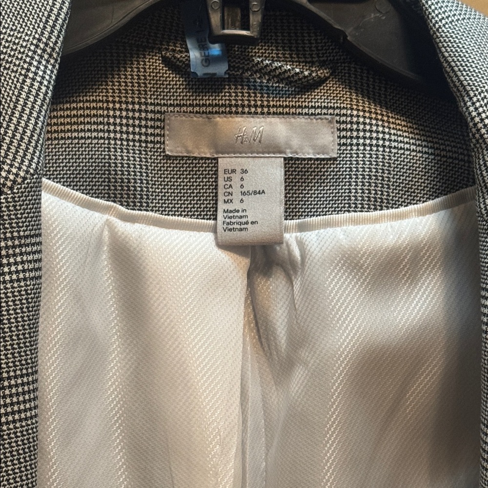 H&M Black and White Houndstooth Blazer